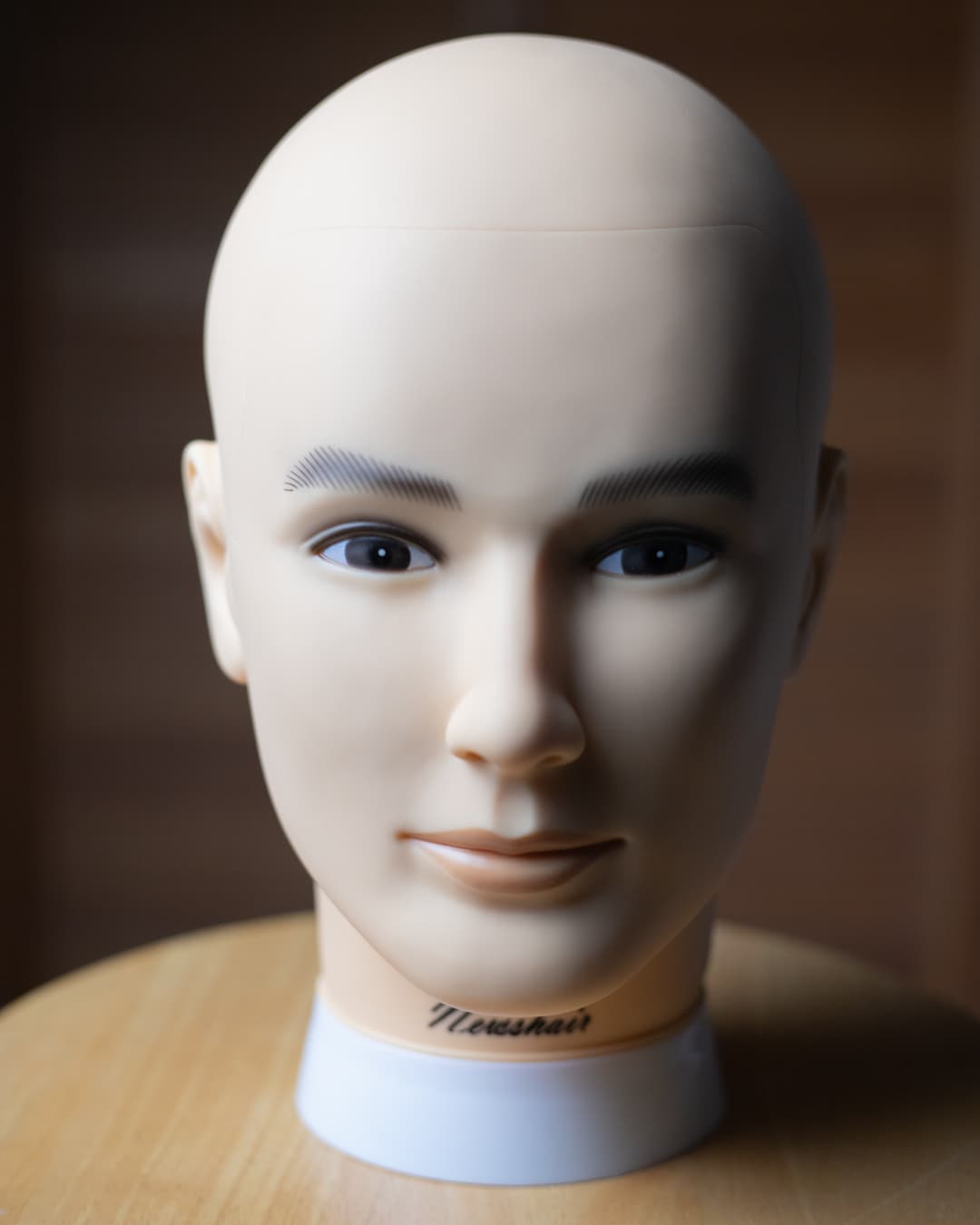 Example of a mannequin showing 16:1 lighting ratio.