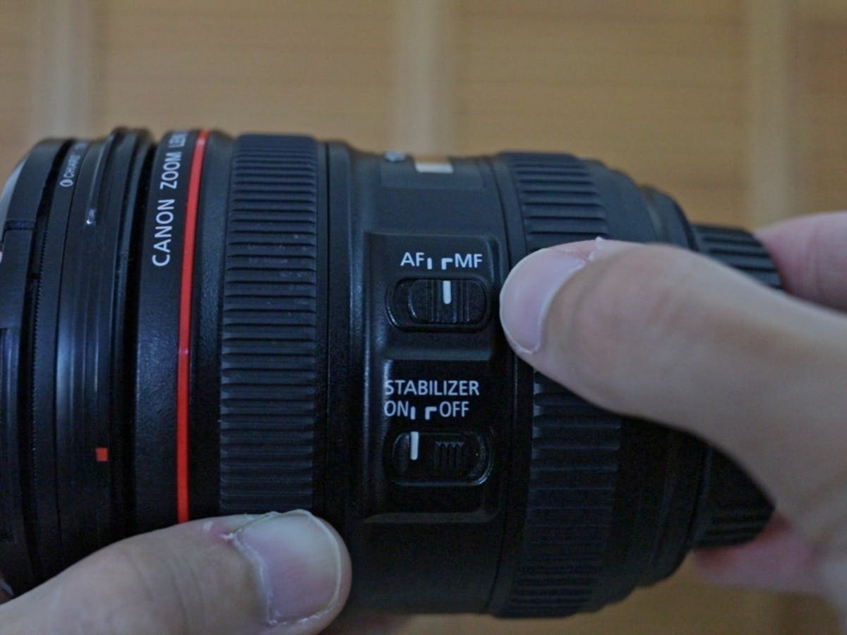 Canon EF 24-70mm f4L ISM autofocus and manual focus switch.