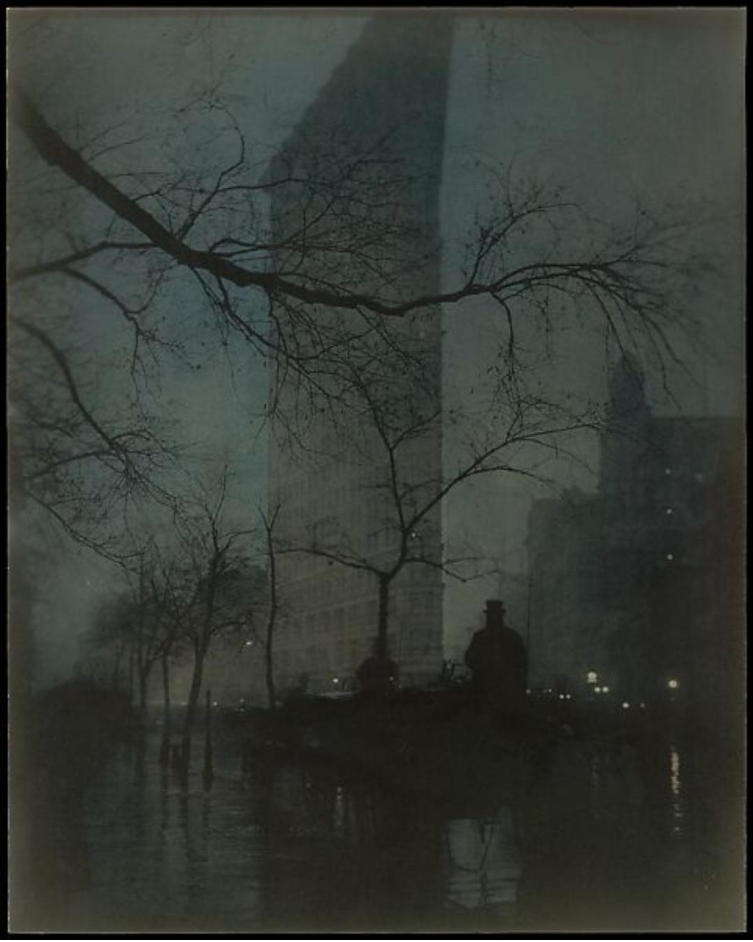 Example pictorial photography The Flatiron by Edwards J. Steichen.