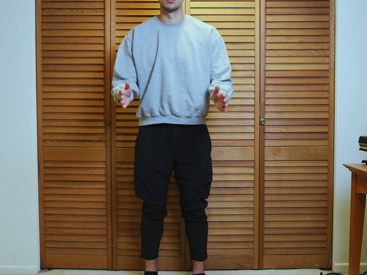 0-Degree angle posing Man posing at zero degree angle from the camera.